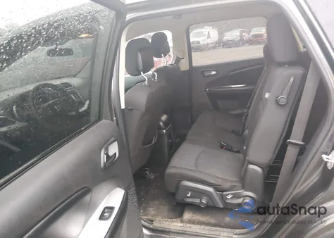 2016 Dodge Journey Sxt z USA, uszkodzony, nr VIN 3C4PDCBG4GT137003